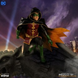 Figura Robin One:12 Collective Mezco