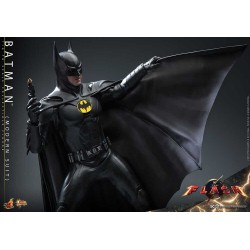 Figura Batman Modern Suit Michael Keaton The Flash Hot Toys Escala 1:6