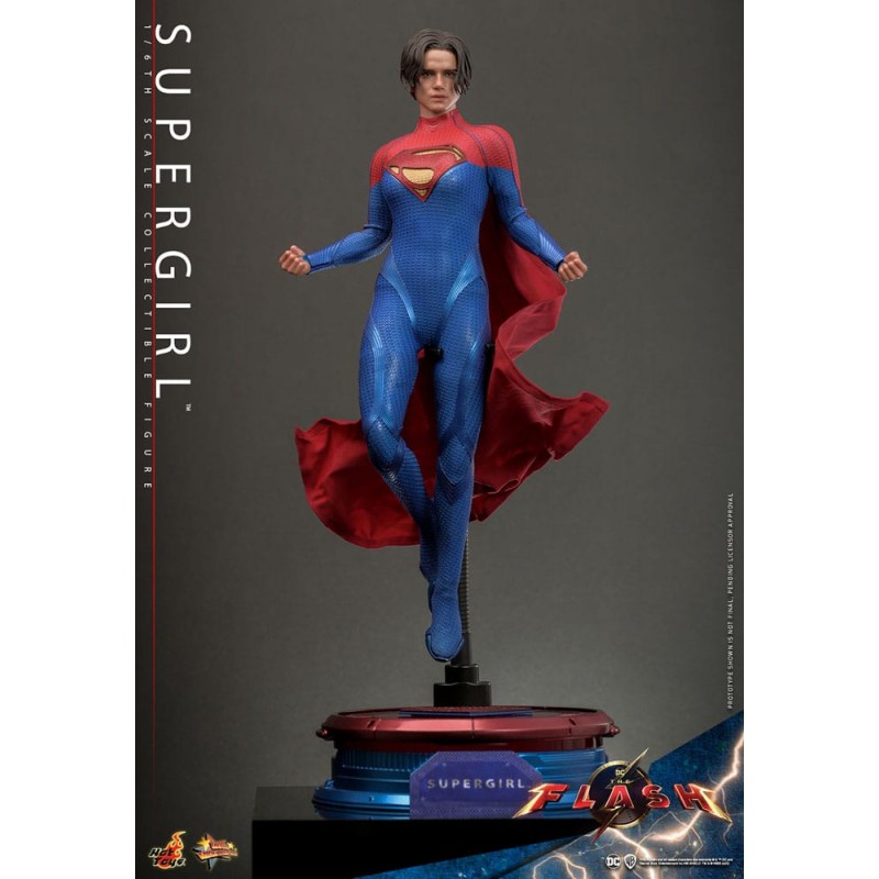 Figura Supergirl The Flash Hot Toys Escala 1:6