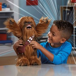 Peluche Chewie Ultimate Co-Pilot Con Sonido Star Wars Hasbro