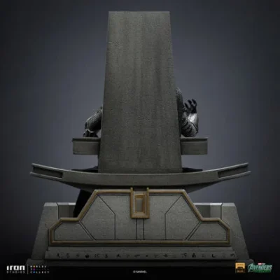 DOCTOR DOOM ON THRONE – AVENGERS: DOOMSDAY – DELUXE ART SCALE 1/10 – IRON STUDIOS