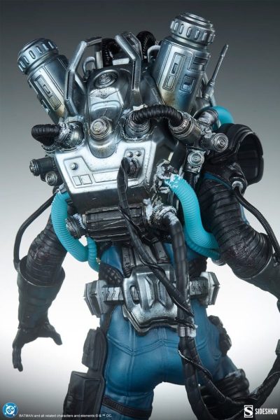 DC Comics Premium Format Figure Mr. Freeze 59 cm